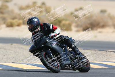 media/Mar-28-2022-Superbike Trackdays (Mon) [[b8603d0f67]]/Open Track Time/Turn 16/